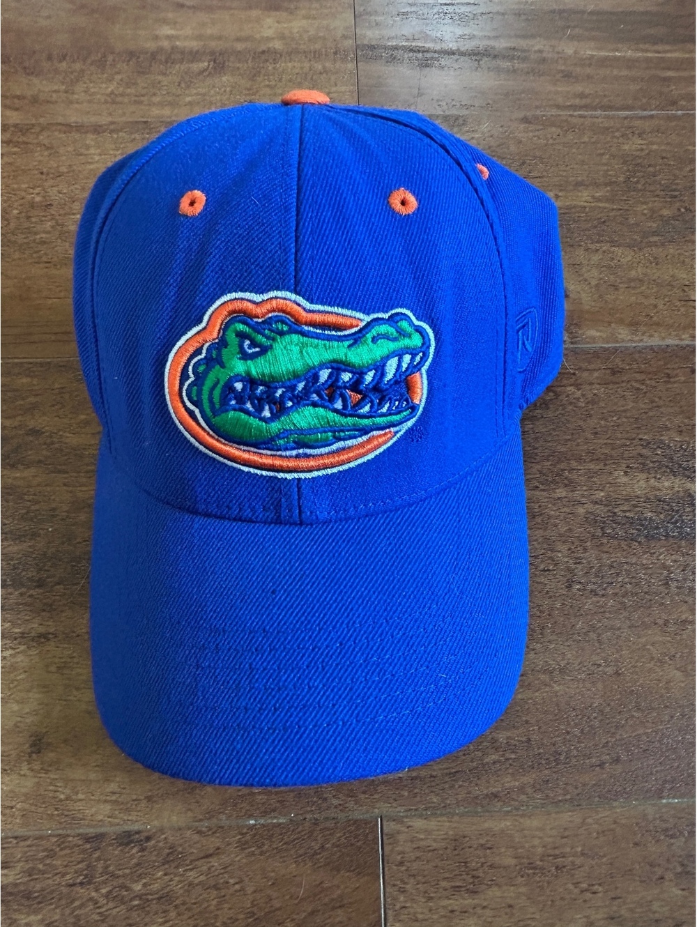 Top of the World Florida Gators Fitted Dynasty Cap Hat 7 5/8 Blue Orange